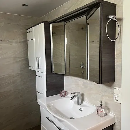 Flora アパート *